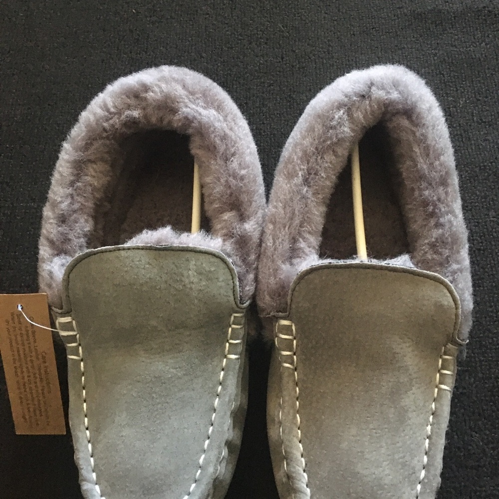 Slippers - Picture 4 of 5